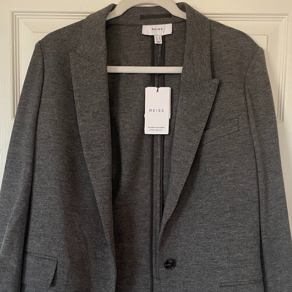 NEW Reiss Amalie 100% Wool Blazer in Charcoal Grey (Retails for $500) - Picture 3 of 7